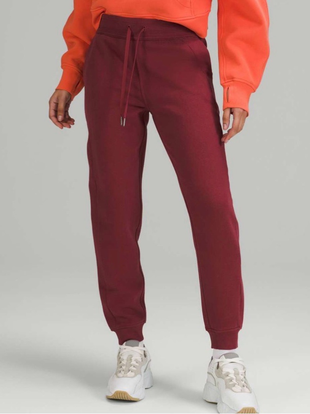 Lululemon W’s Scuba High-Rise Jogger in Color ‘Mulled Wine’, Size 14